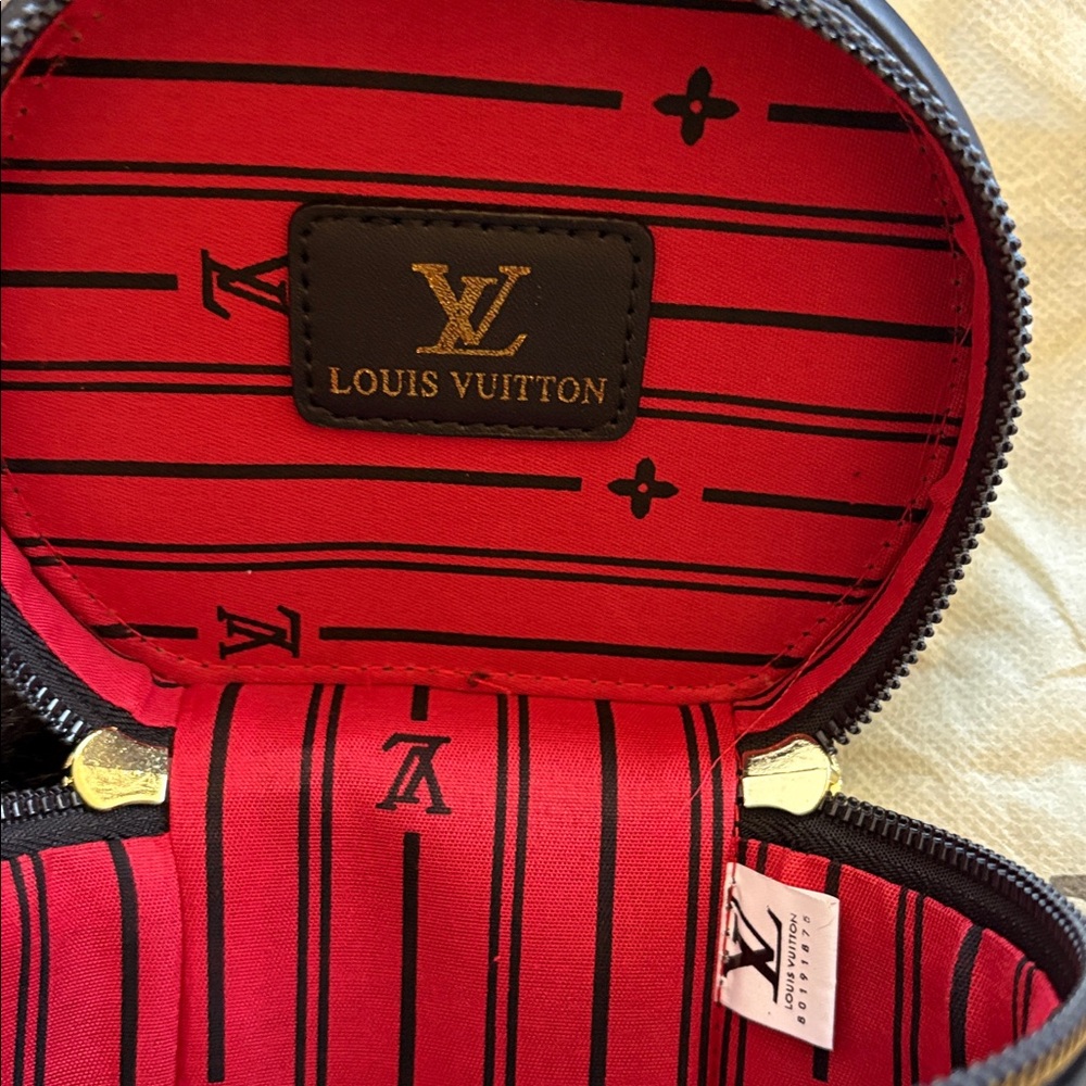 Louis Vuitton Brown Monogram Mini Vanity Case with Black Trim and Gold Hardware - Picture 6 of 8